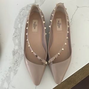 *authentic* Valentino Garavani Rockstud Cross-Strap Flat